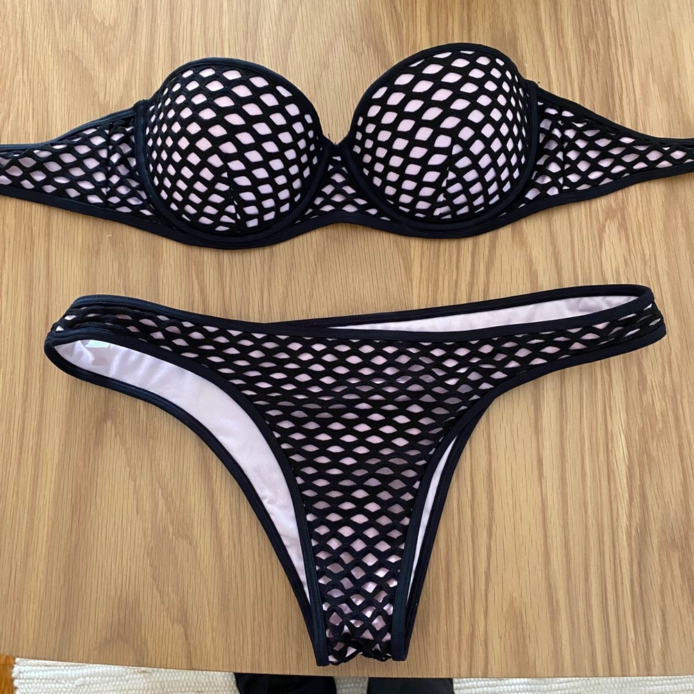 Victoria’s Secret Bikini Top